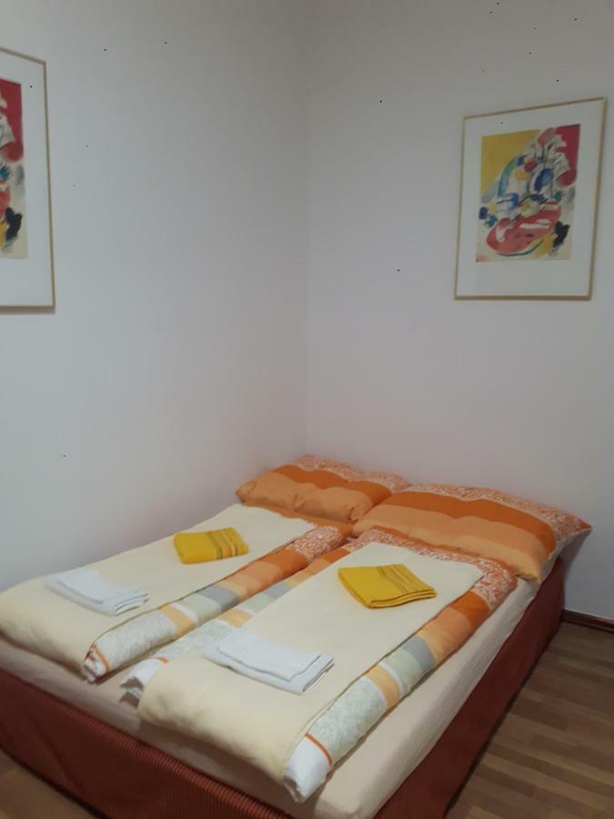 Ferienwohnung Schloessel 10 Vienna Exterior photo